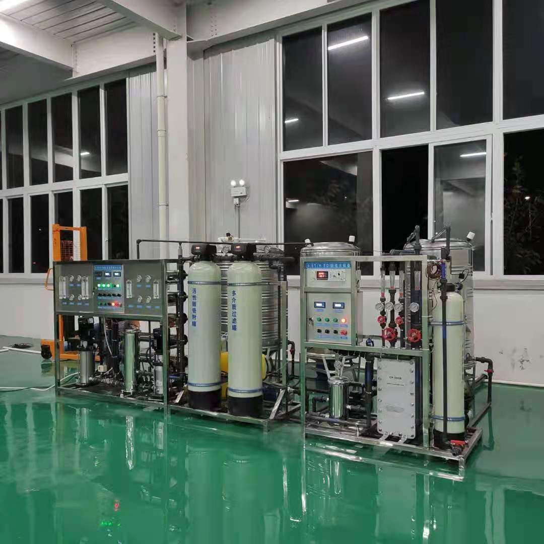 0.5吨小型桶装纯净水设备.jpg
